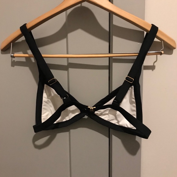 Wildfox Black and White Bikini Top - Picture 2 of 3